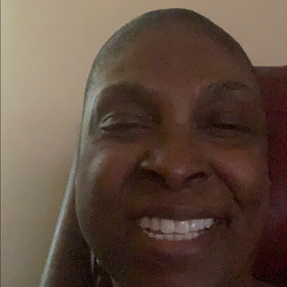 Meet your Posher, Latricia